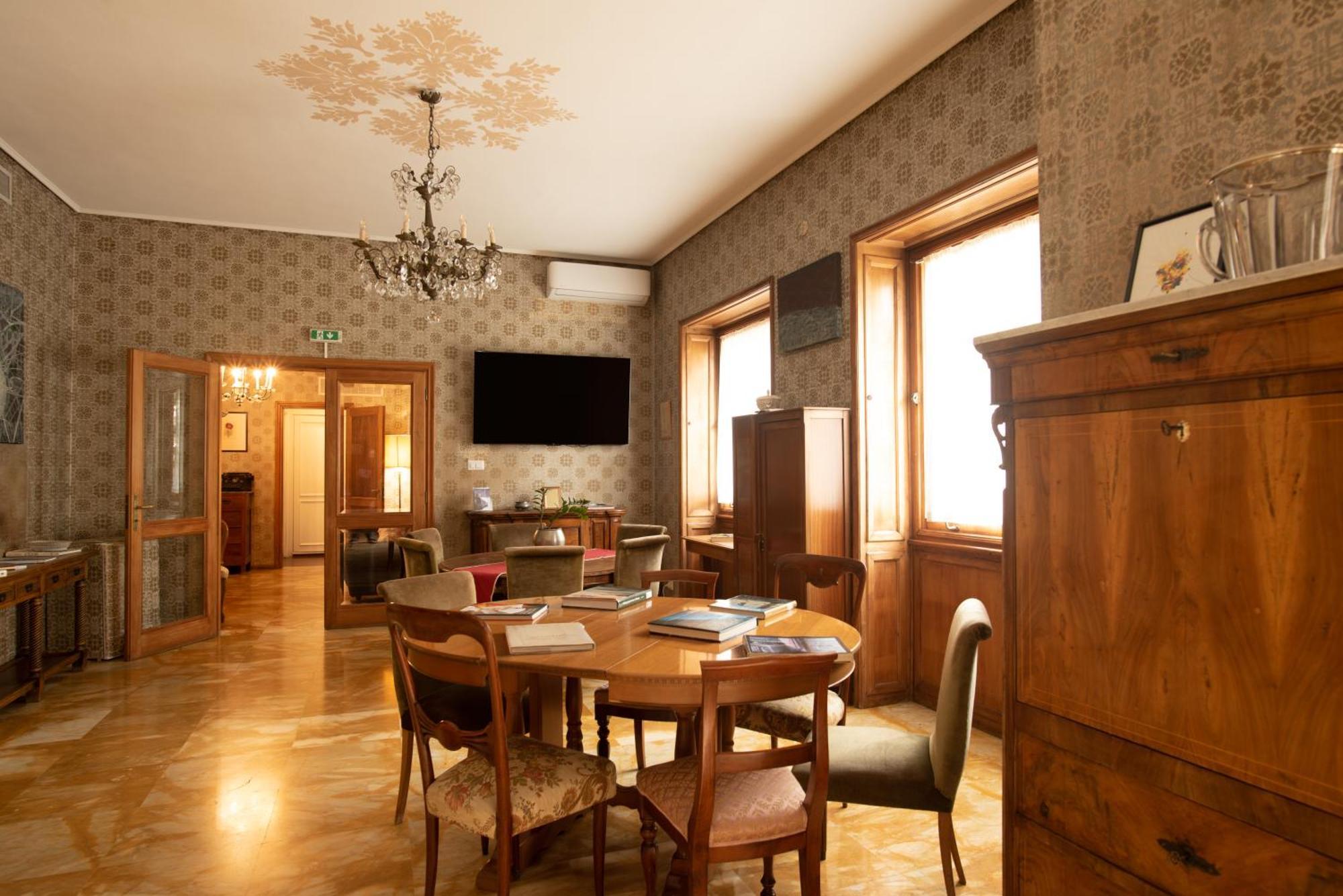 Locanda Dei Buoni E Cattivi Couette-café